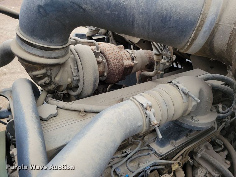 image for item NB9986 1999 Sterling LT8513 ready mix truck