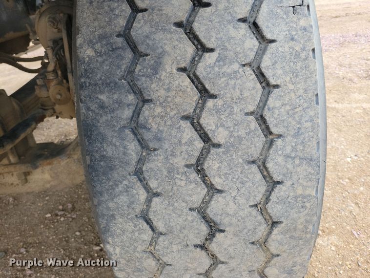 image for item NB9986 1999 Sterling LT8513 ready mix truck