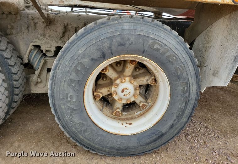 image for item NB9986 1999 Sterling LT8513 ready mix truck