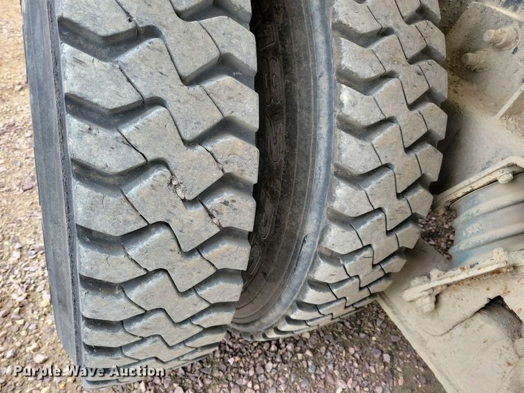 image for item NB9986 1999 Sterling LT8513 ready mix truck