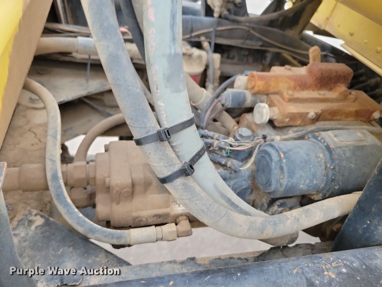 image for item NB9990 2006 Kenworth W900 ready mix truck