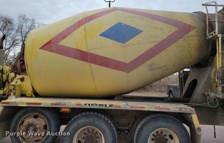 image for item NB9990 2006 Kenworth W900 ready mix truck