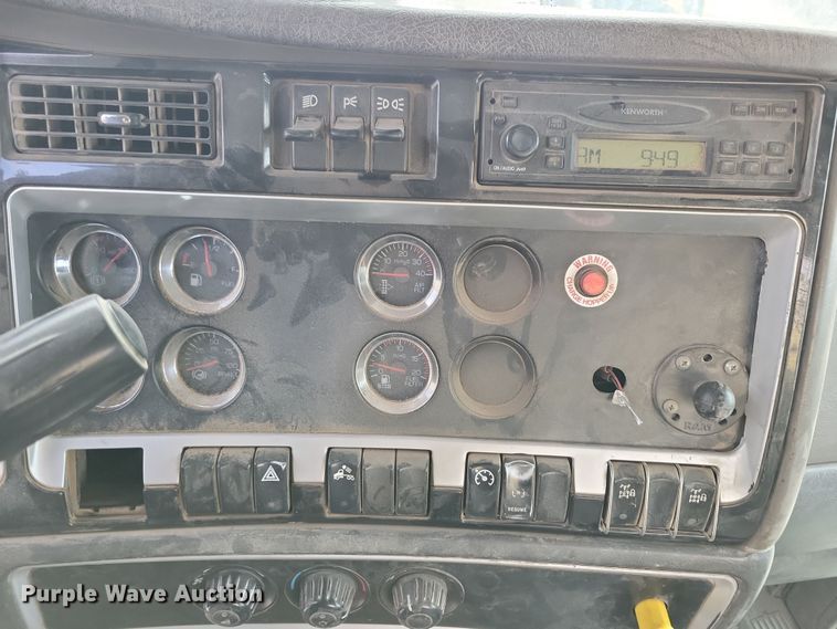 image for item NB9990 2006 Kenworth W900 ready mix truck