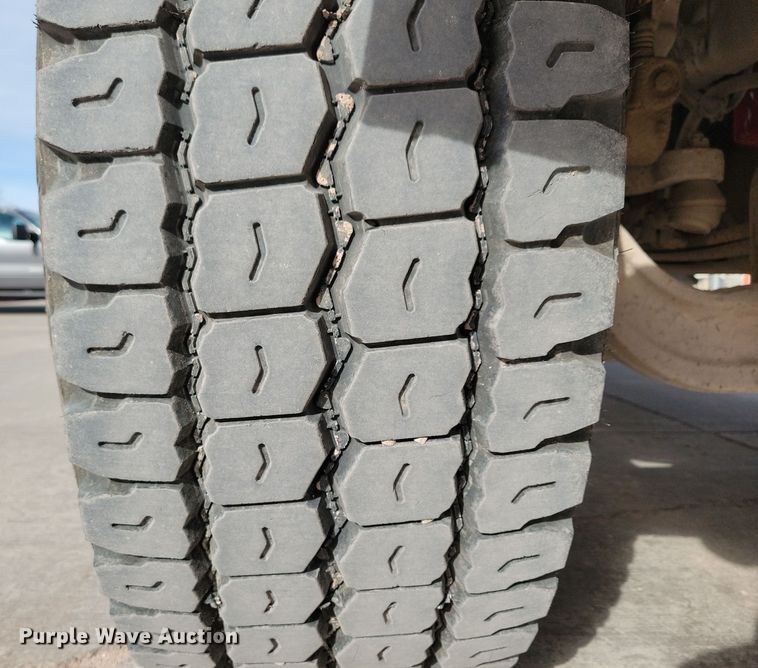 image for item NB9990 2006 Kenworth W900 ready mix truck