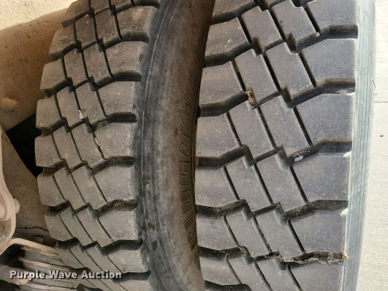 image for item NB9990 2006 Kenworth W900 ready mix truck