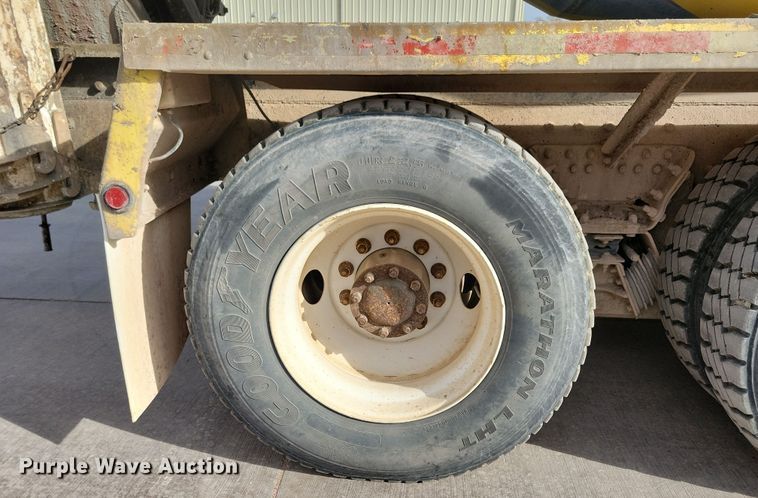 image for item NB9990 2006 Kenworth W900 ready mix truck