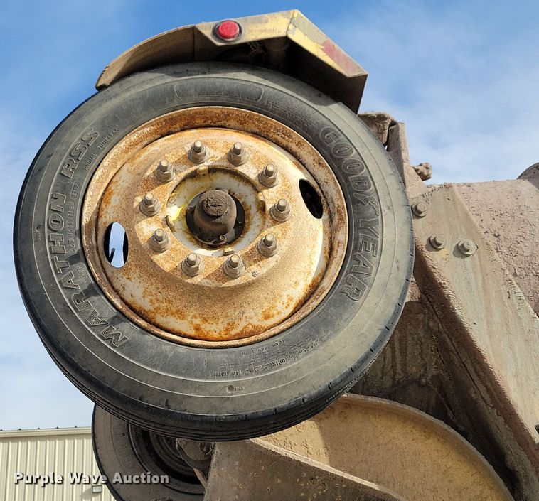 image for item NB9990 2006 Kenworth W900 ready mix truck