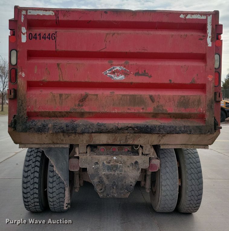image for item NB9991 2006 Sterling L9500 dump truck