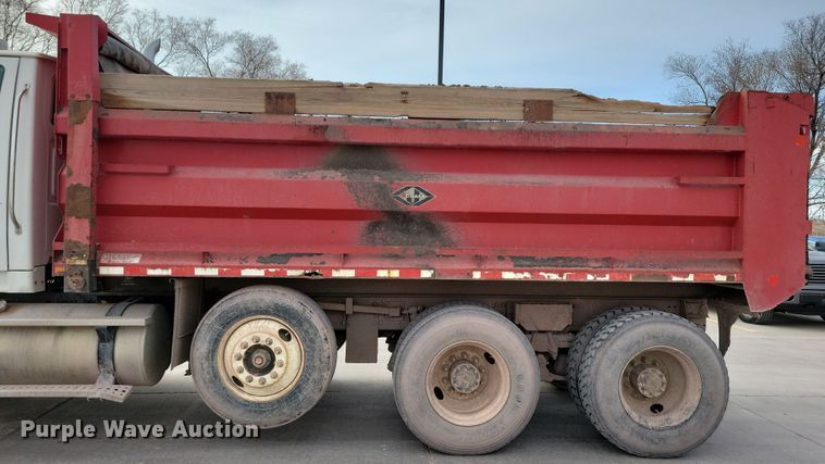 image for item NB9991 2006 Sterling L9500 dump truck