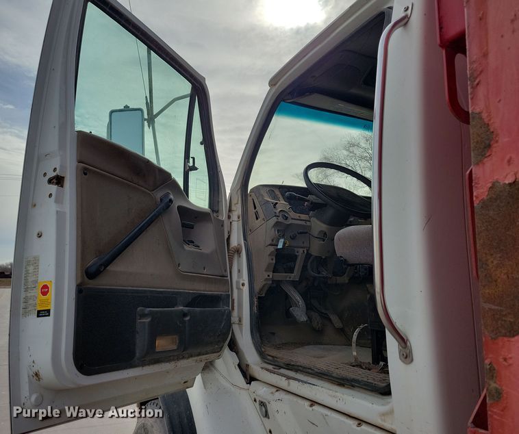 image for item NB9991 2006 Sterling L9500 dump truck