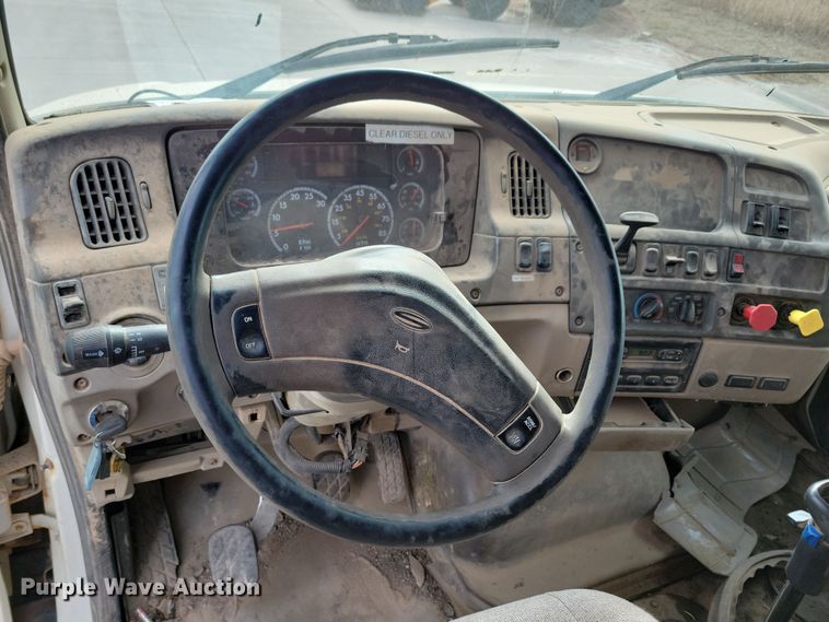 image for item NB9991 2006 Sterling L9500 dump truck