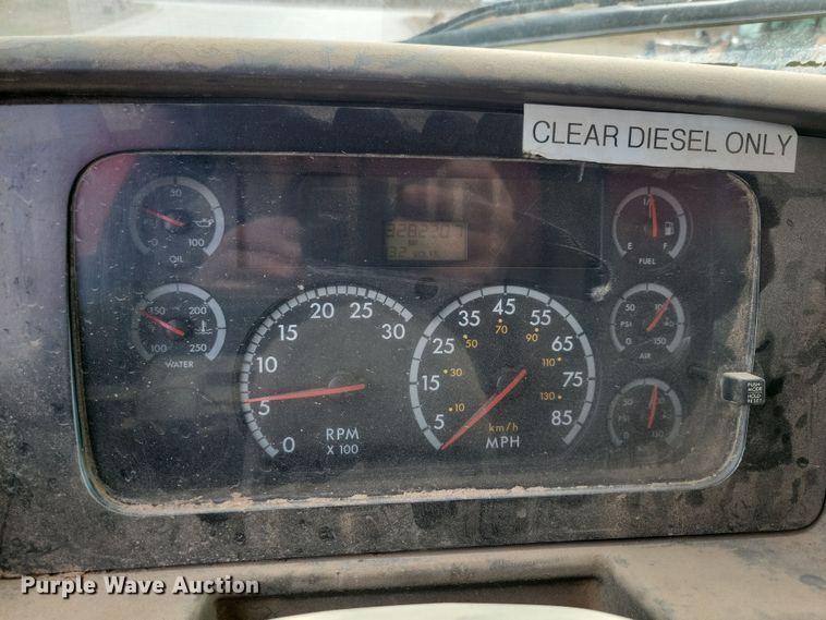 image for item NB9991 2006 Sterling L9500 dump truck