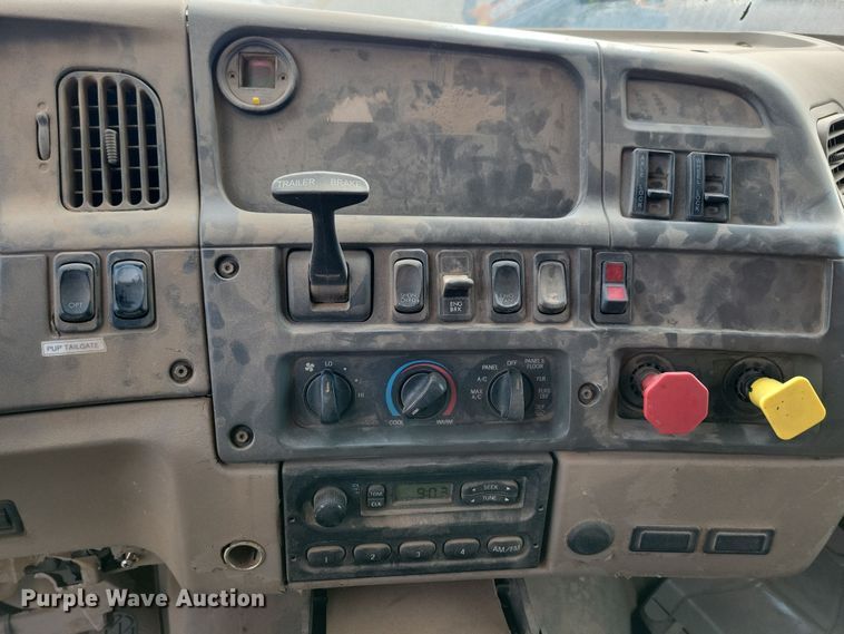 image for item NB9991 2006 Sterling L9500 dump truck