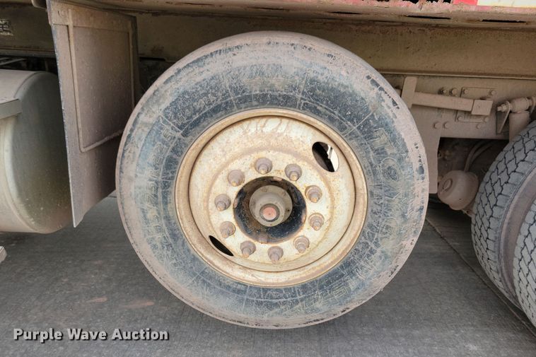 image for item NB9991 2006 Sterling L9500 dump truck