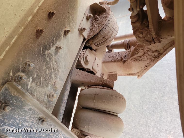 image for item NB9991 2006 Sterling L9500 dump truck