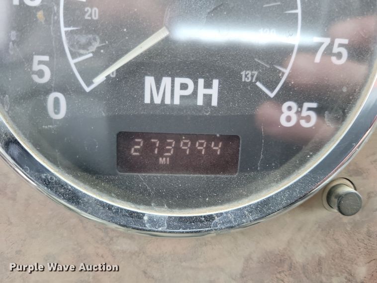 image for item NB9993 1998 International  Paystar 5000 ready mix truck