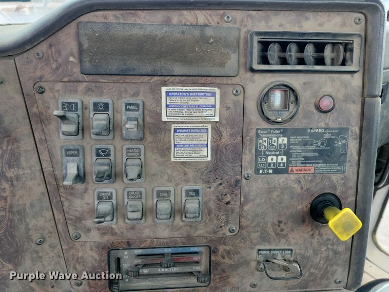 image for item NB9993 1998 International  Paystar 5000 ready mix truck