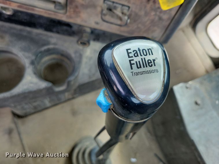 image for item NB9993 1998 International  Paystar 5000 ready mix truck