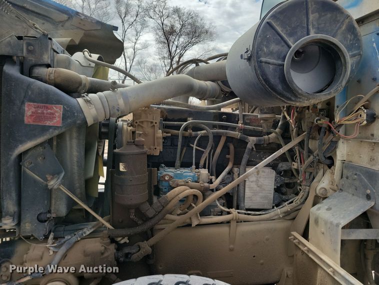 image for item NB9993 1998 International  Paystar 5000 ready mix truck