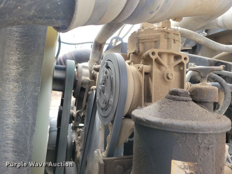 image for item NB9993 1998 International  Paystar 5000 ready mix truck