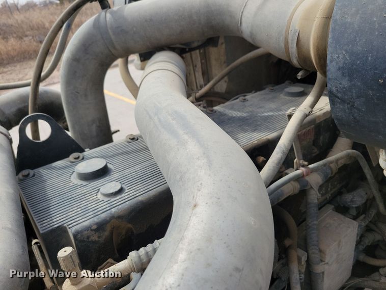 image for item NB9993 1998 International  Paystar 5000 ready mix truck