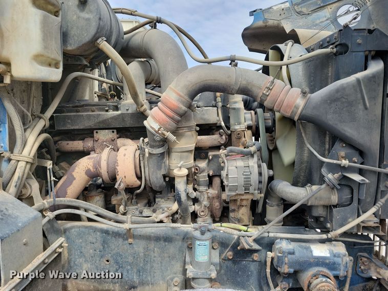 image for item NB9993 1998 International  Paystar 5000 ready mix truck