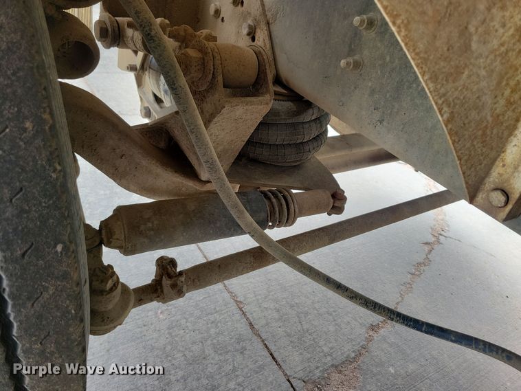 image for item NB9993 1998 International  Paystar 5000 ready mix truck