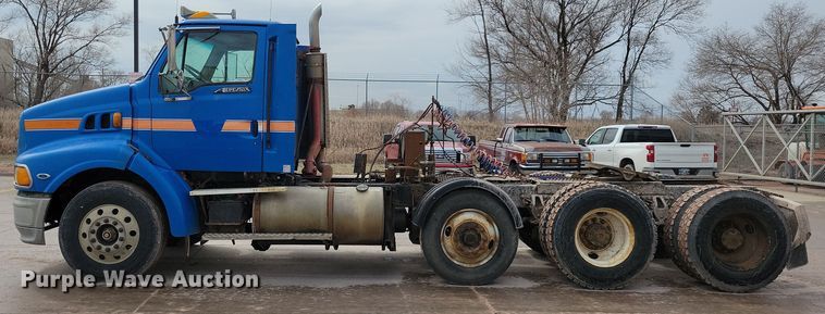 image for item NB9999 1997 Ford Aero Max LA9000 semi truck