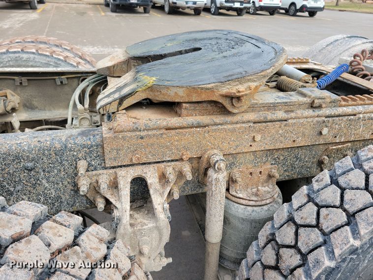 image for item NB9999 1997 Ford Aero Max LA9000 semi truck