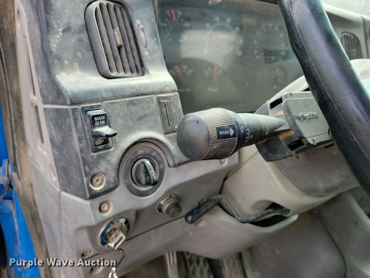 image for item NB9999 1997 Ford Aero Max LA9000 semi truck