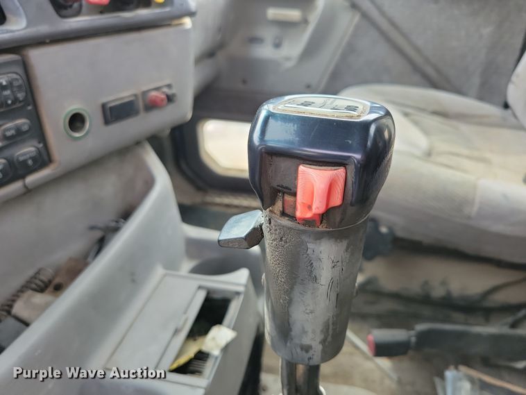 image for item NB9999 1997 Ford Aero Max LA9000 semi truck