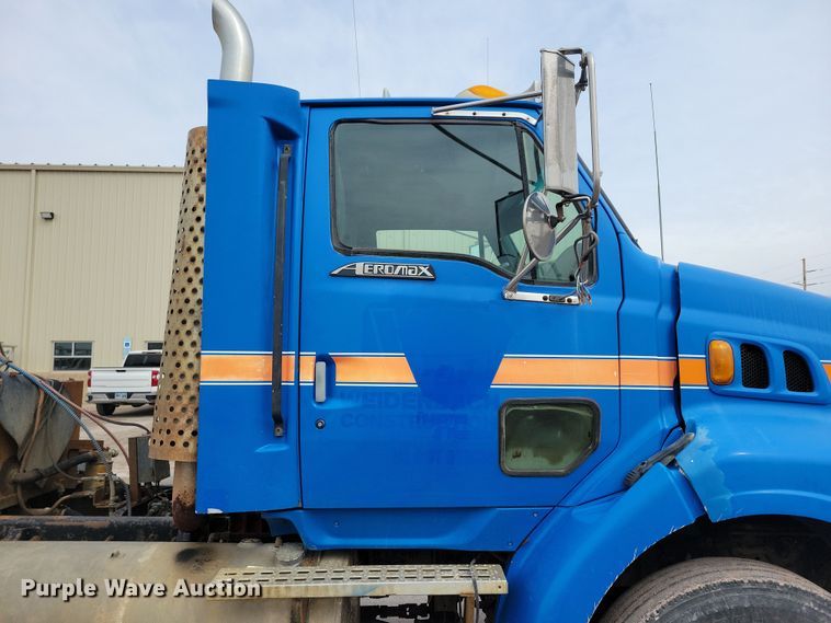 image for item NB9999 1997 Ford Aero Max LA9000 semi truck