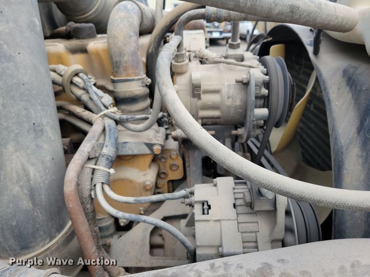 image for item NB9999 1997 Ford Aero Max LA9000 semi truck