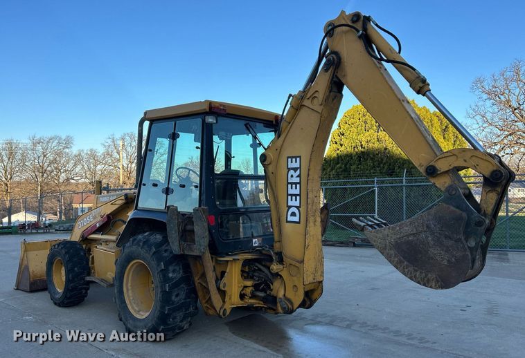 image for item ND9393 2000 John Deere 310SE backhoe