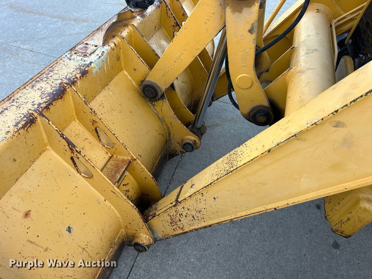 image for item ND9393 2000 John Deere 310SE backhoe