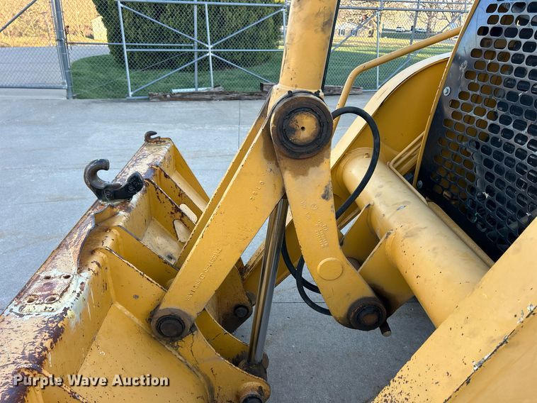 image for item ND9393 2000 John Deere 310SE backhoe