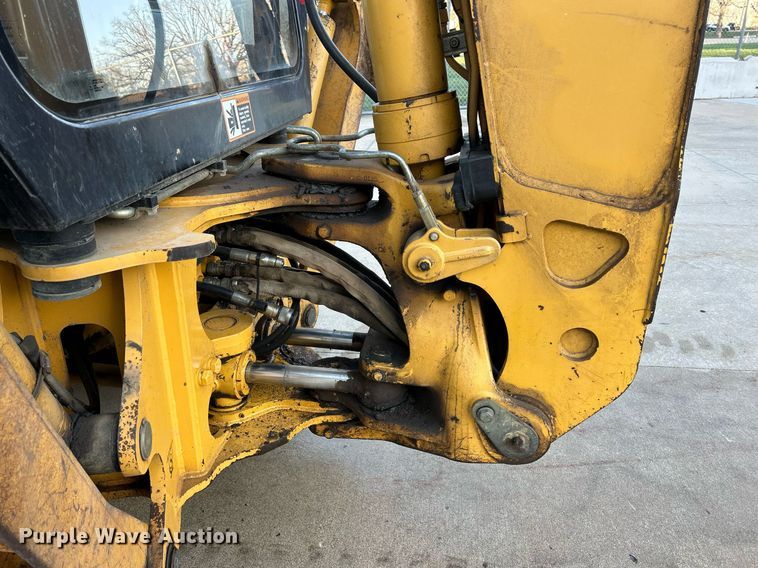 image for item ND9393 2000 John Deere 310SE backhoe