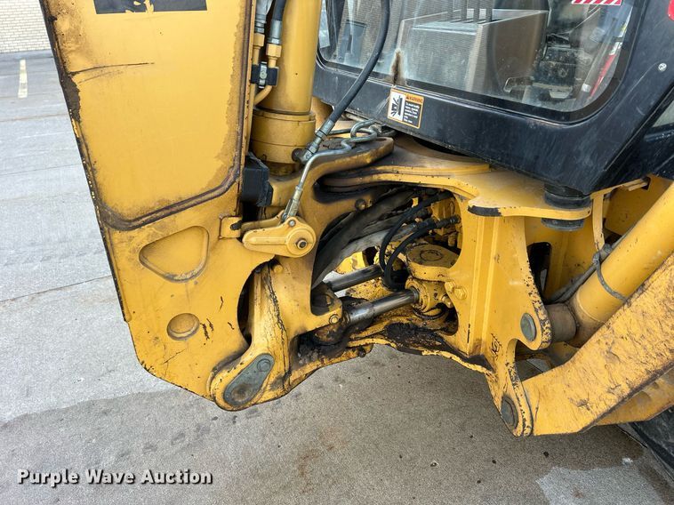 image for item ND9393 2000 John Deere 310SE backhoe