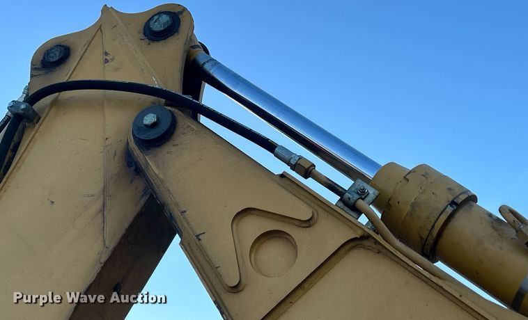 image for item ND9393 2000 John Deere 310SE backhoe