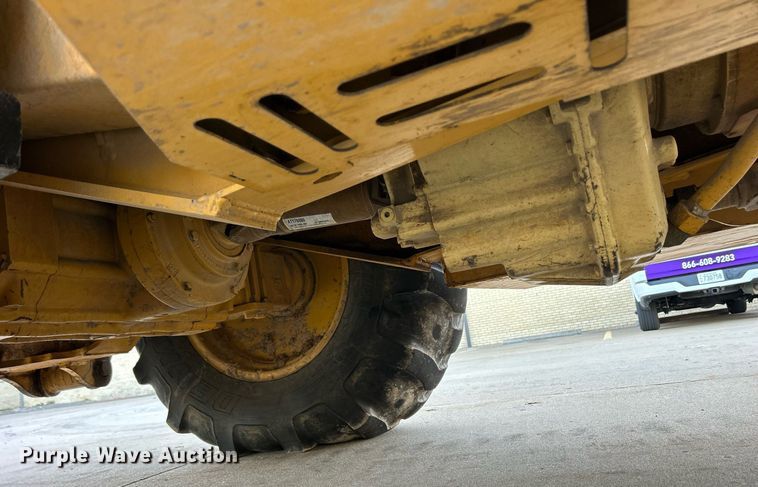 image for item ND9393 2000 John Deere 310SE backhoe