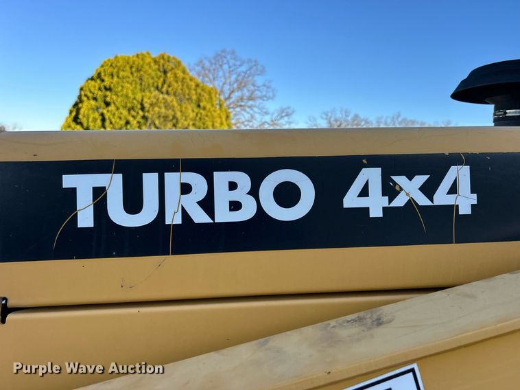 image for item ND9393 2000 John Deere 310SE backhoe