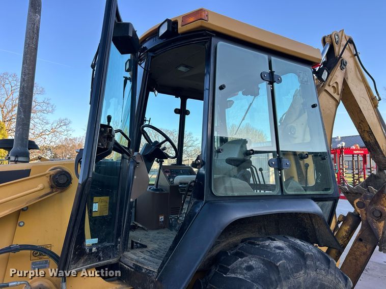 image for item ND9393 2000 John Deere 310SE backhoe