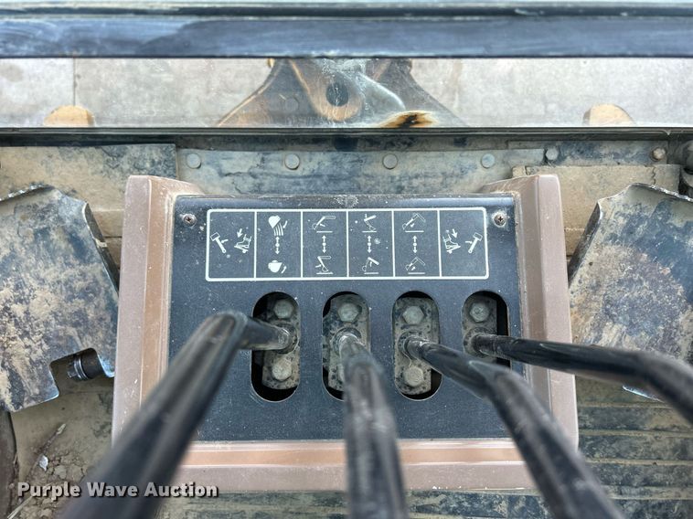 image for item ND9393 2000 John Deere 310SE backhoe