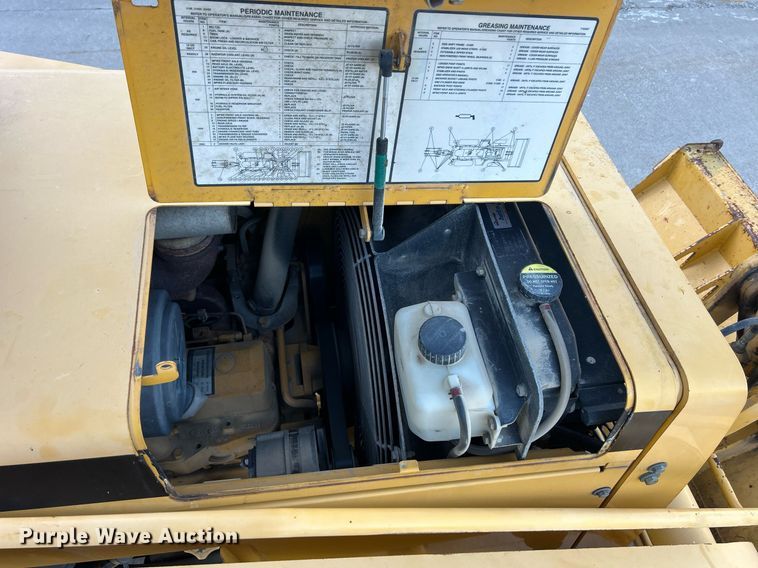 image for item ND9393 2000 John Deere 310SE backhoe