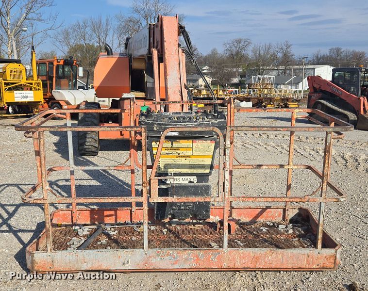 image for item ND9397 2002 JLG 600SJ boom lift