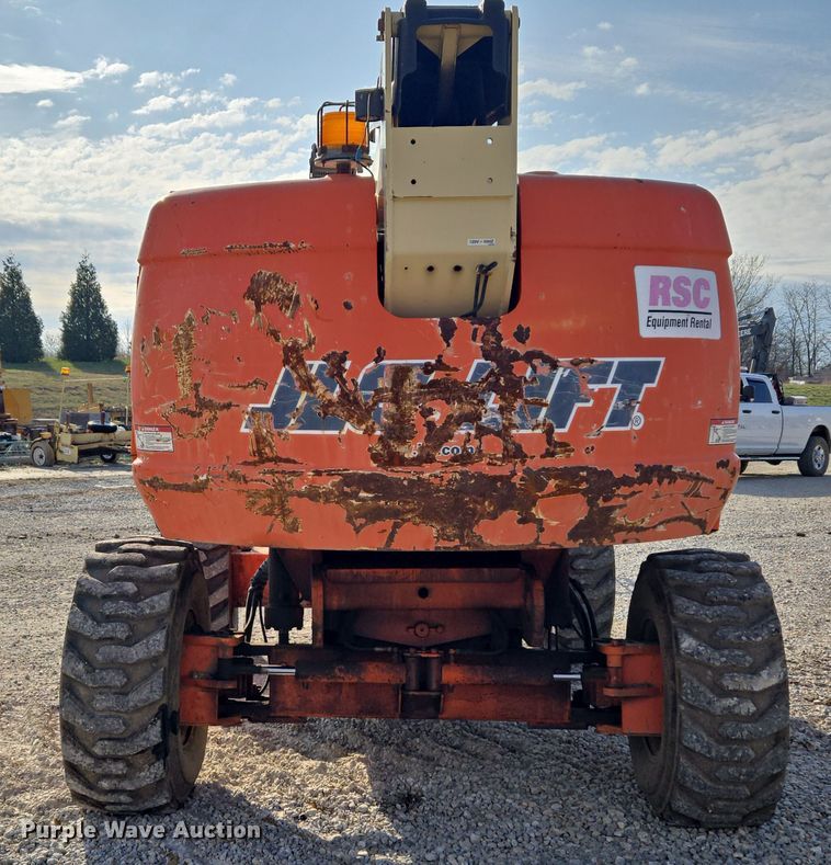 image for item ND9397 2002 JLG 600SJ boom lift