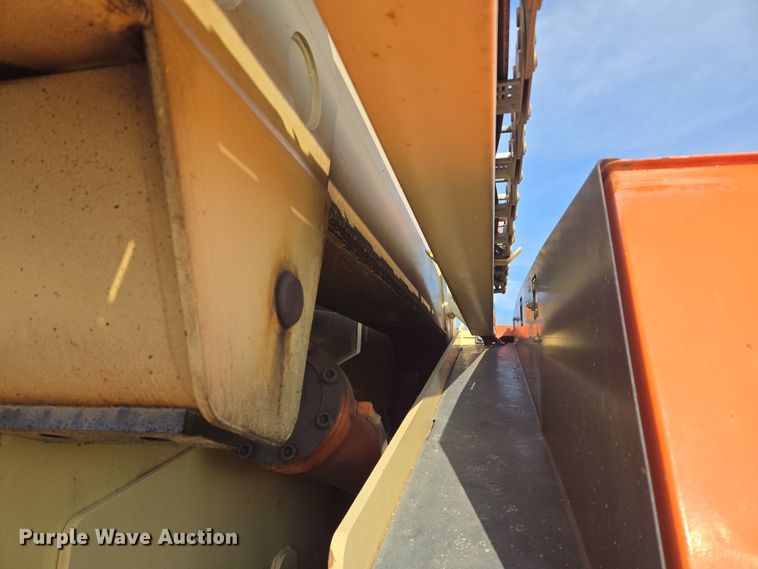 image for item ND9397 2002 JLG 600SJ boom lift