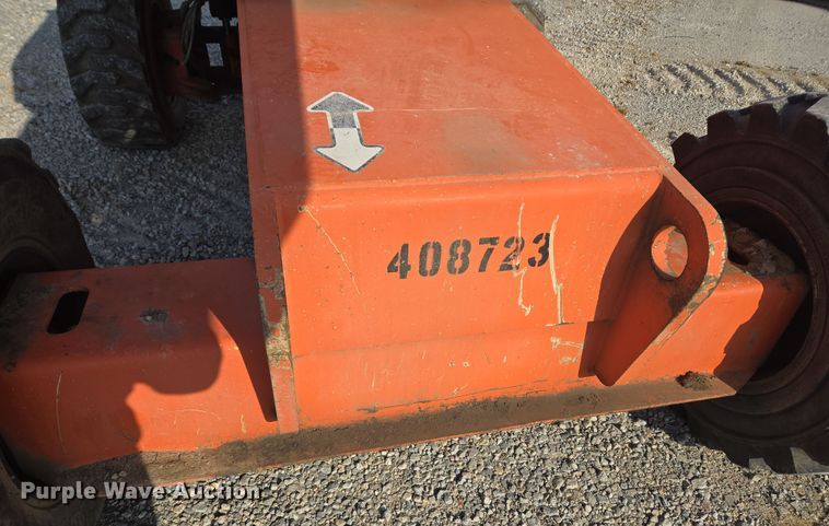image for item ND9397 2002 JLG 600SJ boom lift