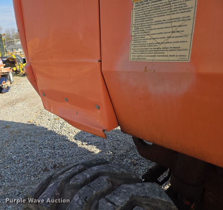 image for item ND9397 2002 JLG 600SJ boom lift