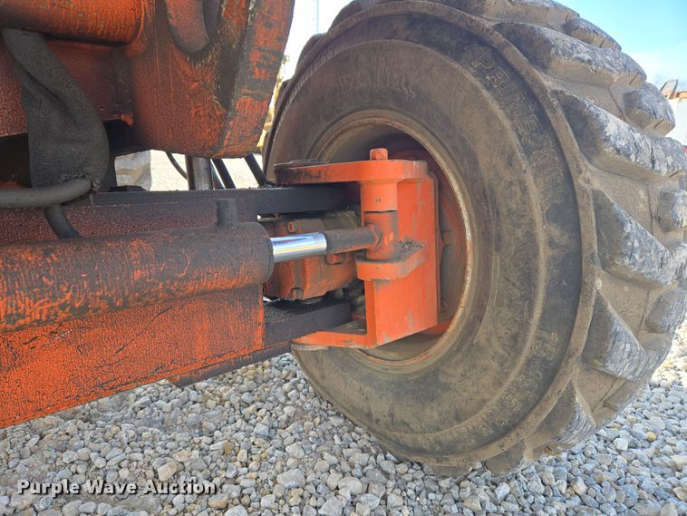 image for item ND9397 2002 JLG 600SJ boom lift